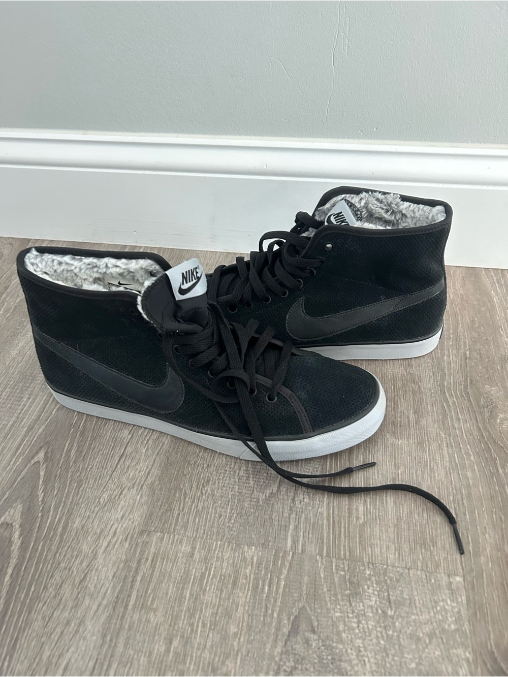 Nike Black high top Sneakers with Gray Faux Fur Lining (never worn)